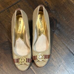 Michael Kors Gold and Tan Heels